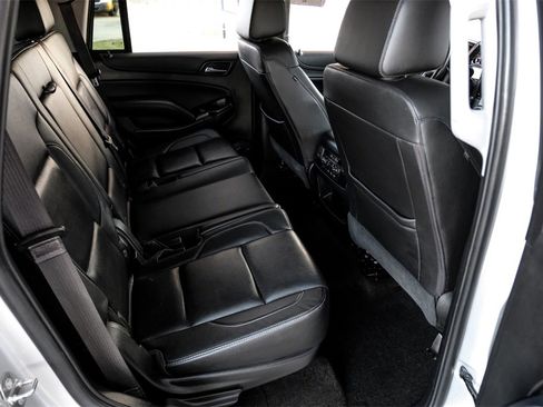 Used 2018 GMC Yukon SLT w/ Open Road Package image 37