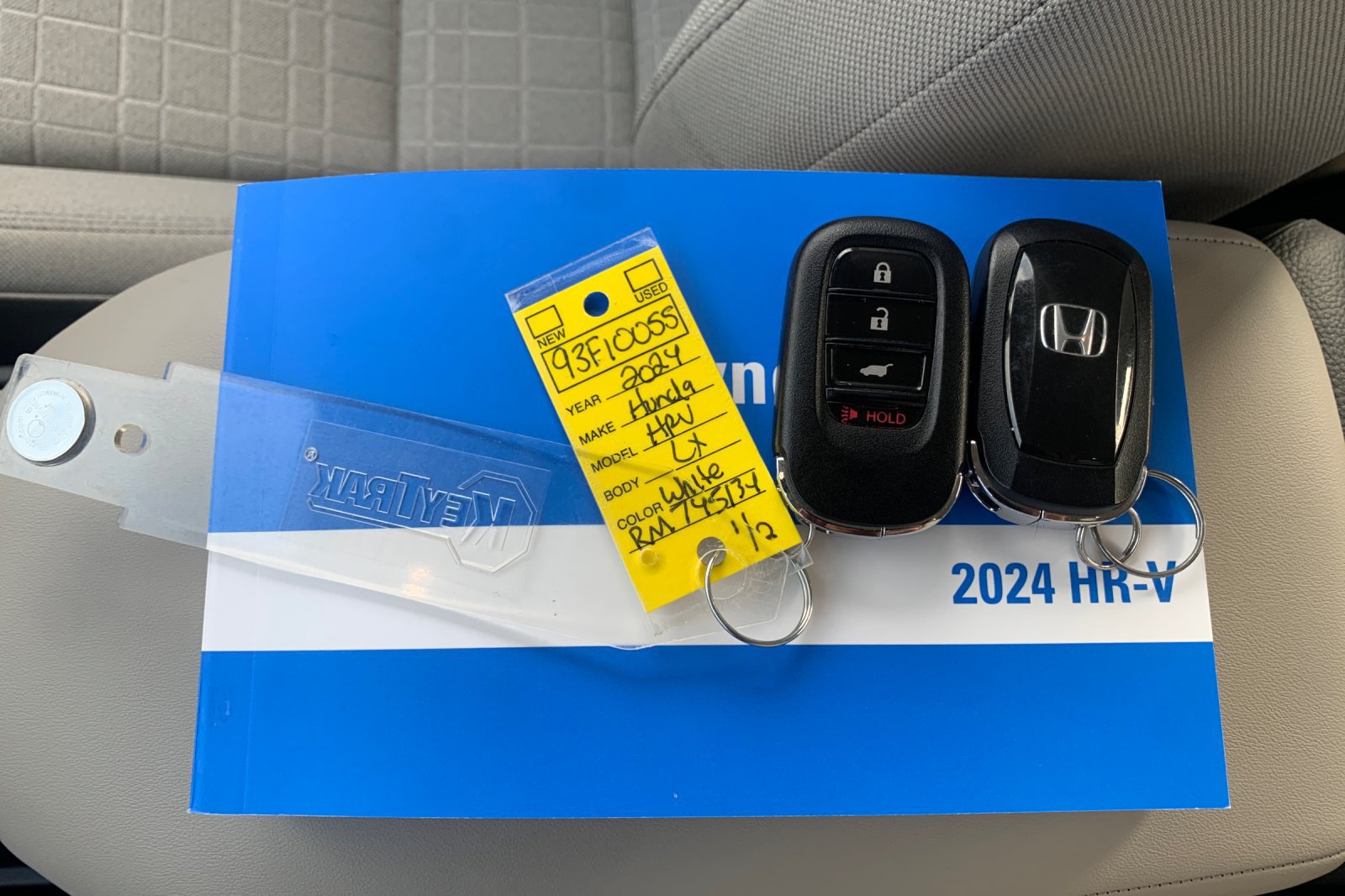 Used 2024 Honda HR-V LX image 11
