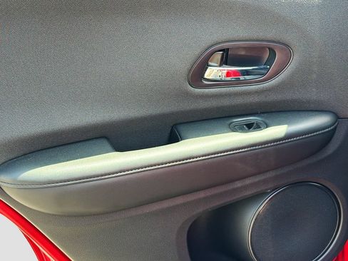 Used 2019 Honda HR-V Sport image 27