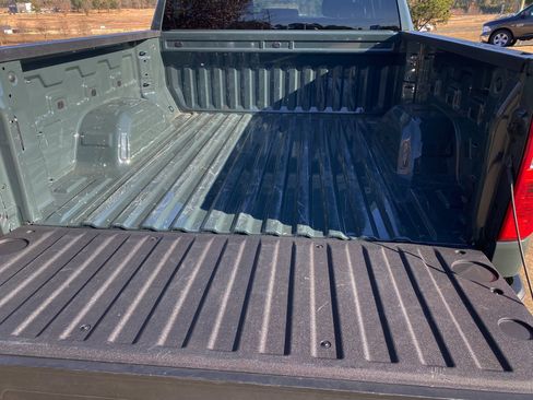 Used 2025 Chevrolet Silverado 1500 LT image 9