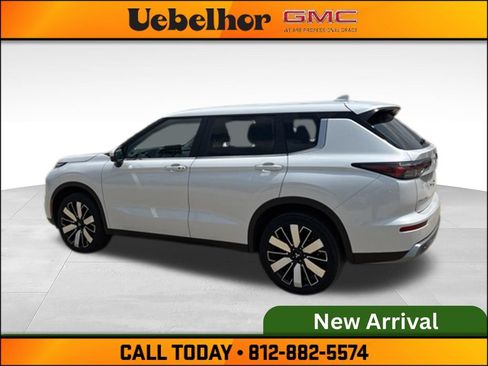 Used 2025 Mitsubishi Outlander SE AWD/4WD image 10