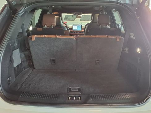 Used 2020 Lincoln Aviator Reserve w/ Equipment Group 202A AWD/4WD image 7