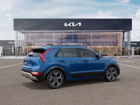 New 2025 Kia Niro EX Touring image 6