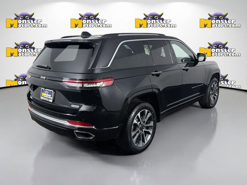 Used 2023 Jeep Grand Cherokee Overland image 5