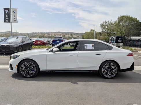 Certified 2026 BMW 530i w/ M Sport Package RWD image 5