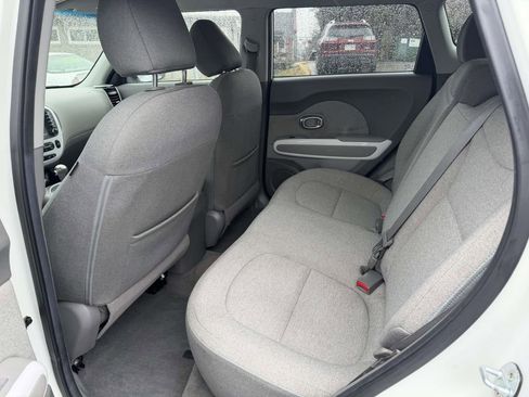 Used 2016 Kia Soul EV image 15