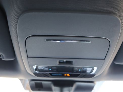 Used 2021 Ford F150 Lariat w/ Equipment Group 501A Mid image 29