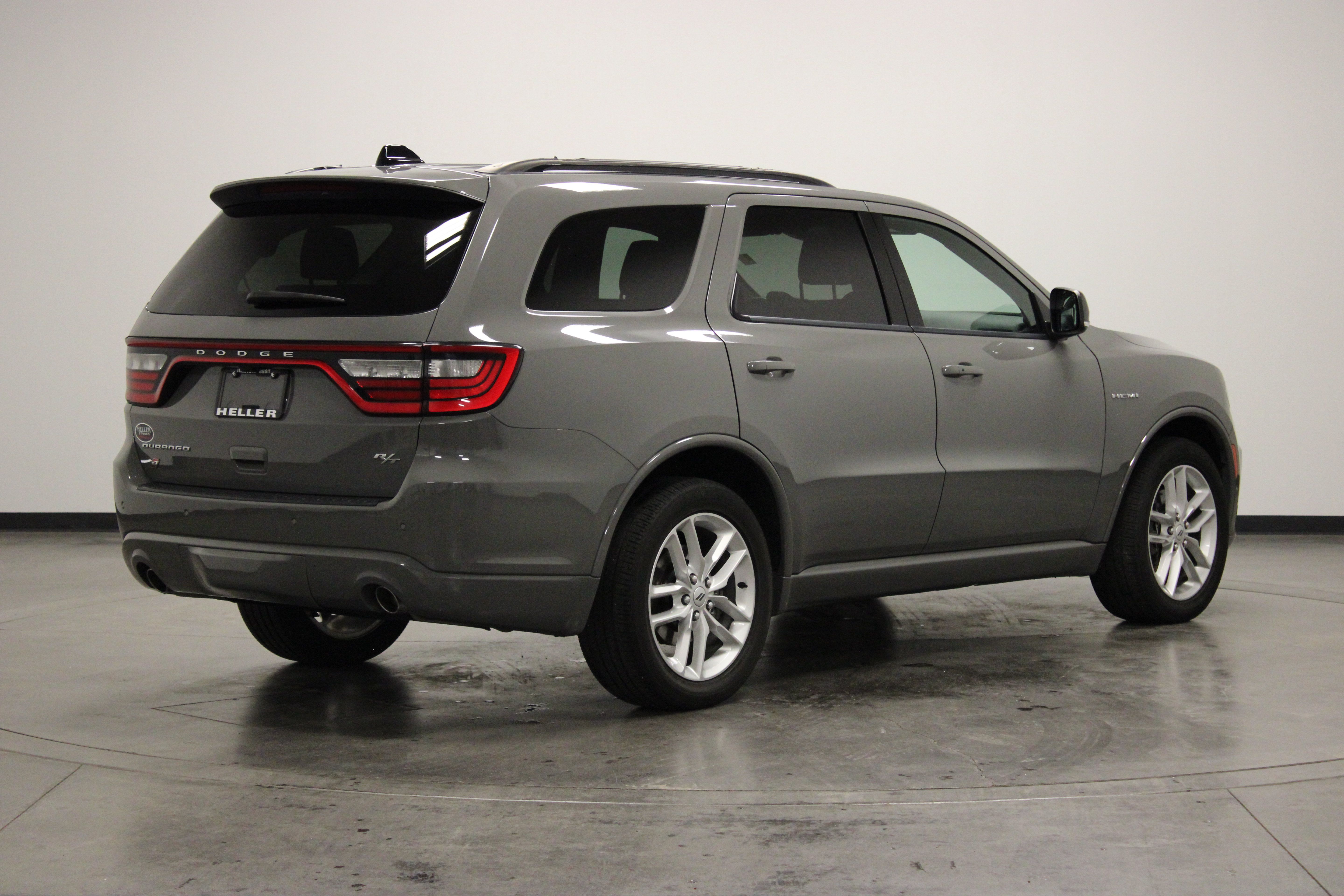 Used 2025 Dodge Durango R/T AWD/4WD image 8