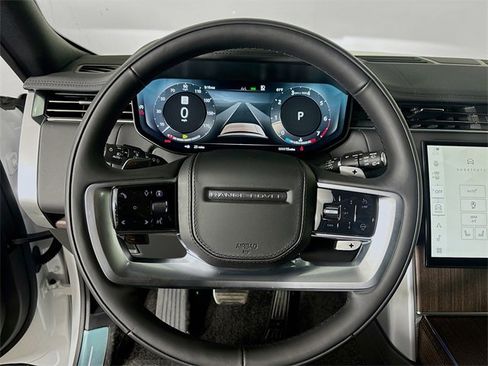 New 2026 Land Rover Range Rover Long Wheelbase SE image 12