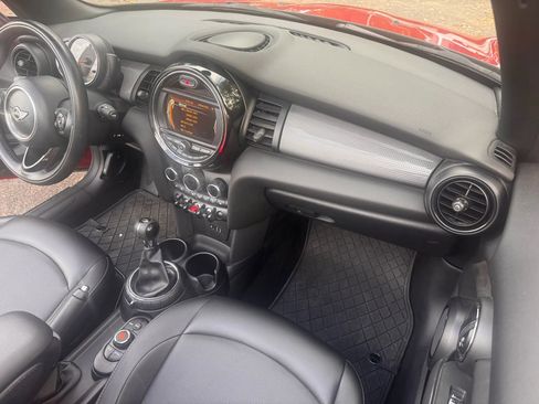 Used 2016 MINI Cooper Convertible image 19