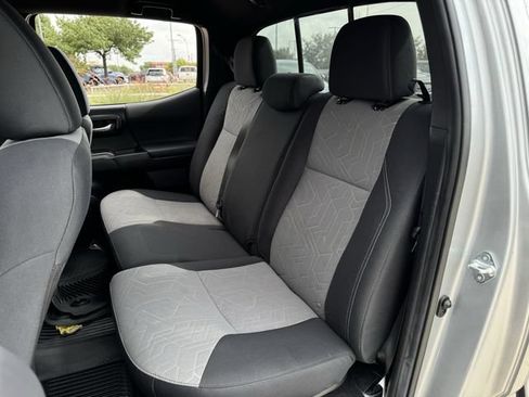 Used 2023 Toyota Tacoma TRD Sport AWD/4WD image 27