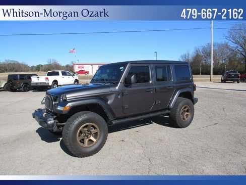 Used 2021 Jeep Wrangler Unlimited Sahara image 4