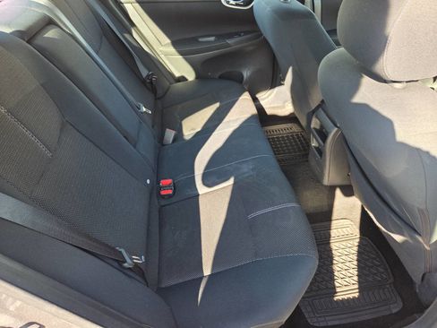 Used 2015 Nissan Sentra S image 11