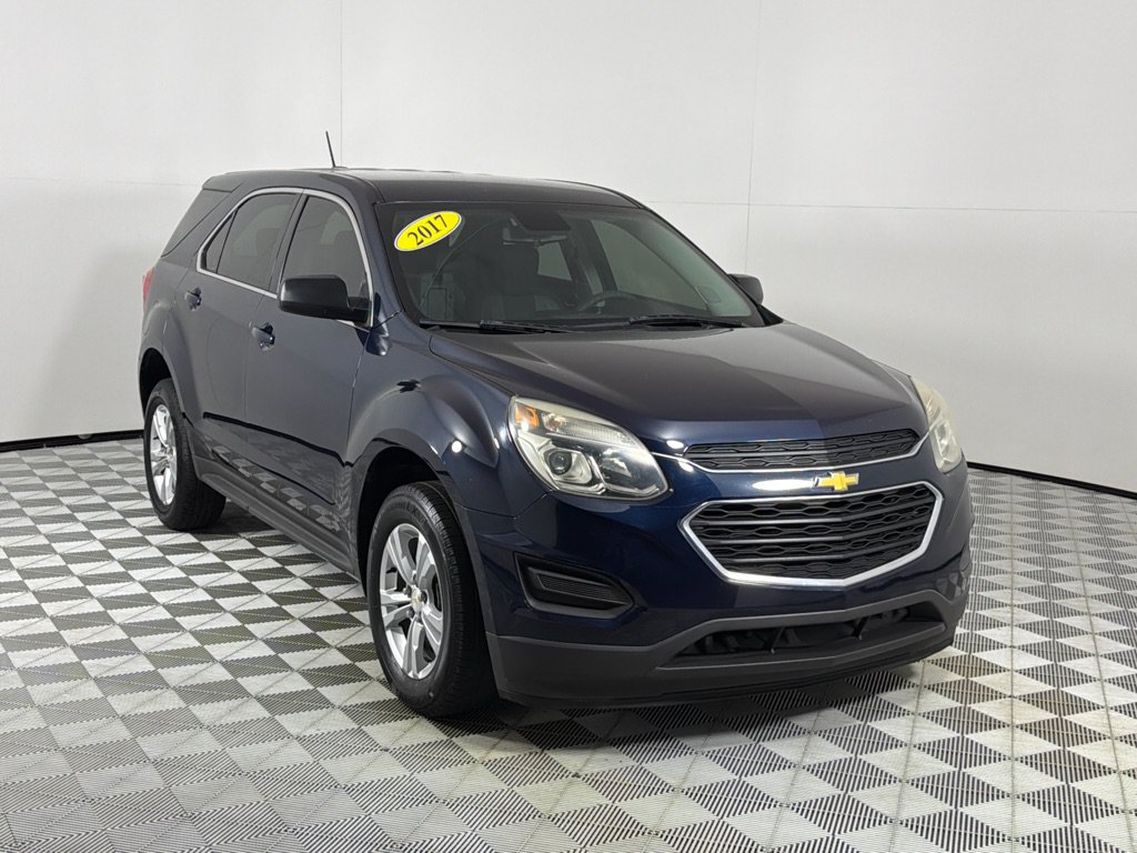 Used 2017 Chevrolet Equinox LS FWD image 3