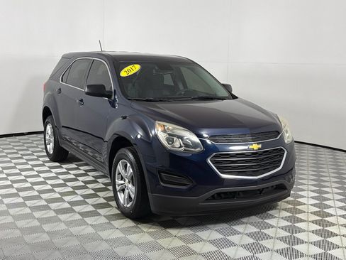 Used 2017 Chevrolet Equinox LS FWD image 3