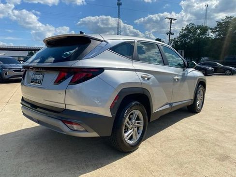 Used 2025 Hyundai Tucson SE AWD/4WD image 5