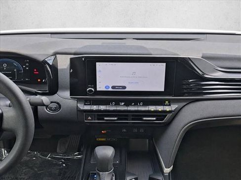 Used 2025 Toyota Camry LE FWD image 20