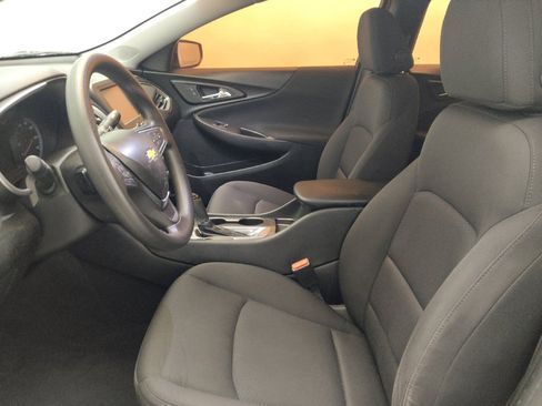 Used 2018 Chevrolet Malibu LS FWD image 17