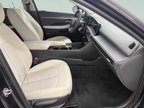 Used 2025 Hyundai Sonata SEL FWD image 21