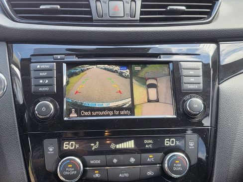 Used 2019 Nissan Rogue Sport SL FWD image 19