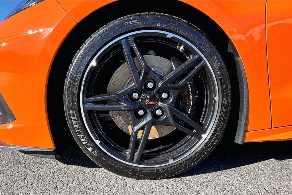 Used 2022 Chevrolet Corvette Stingray Premium Conv w/ Z51 Performance Package RWD image 31
