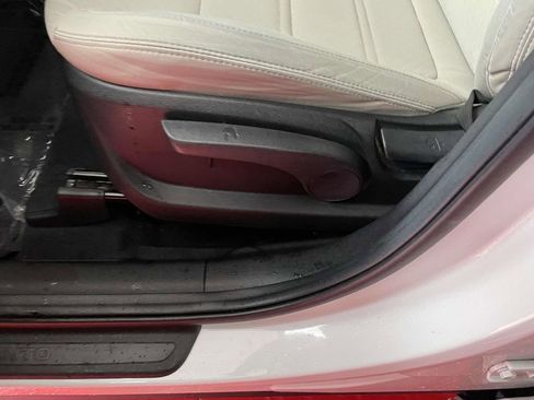 Used 2020 Kia Sorento LX image 29