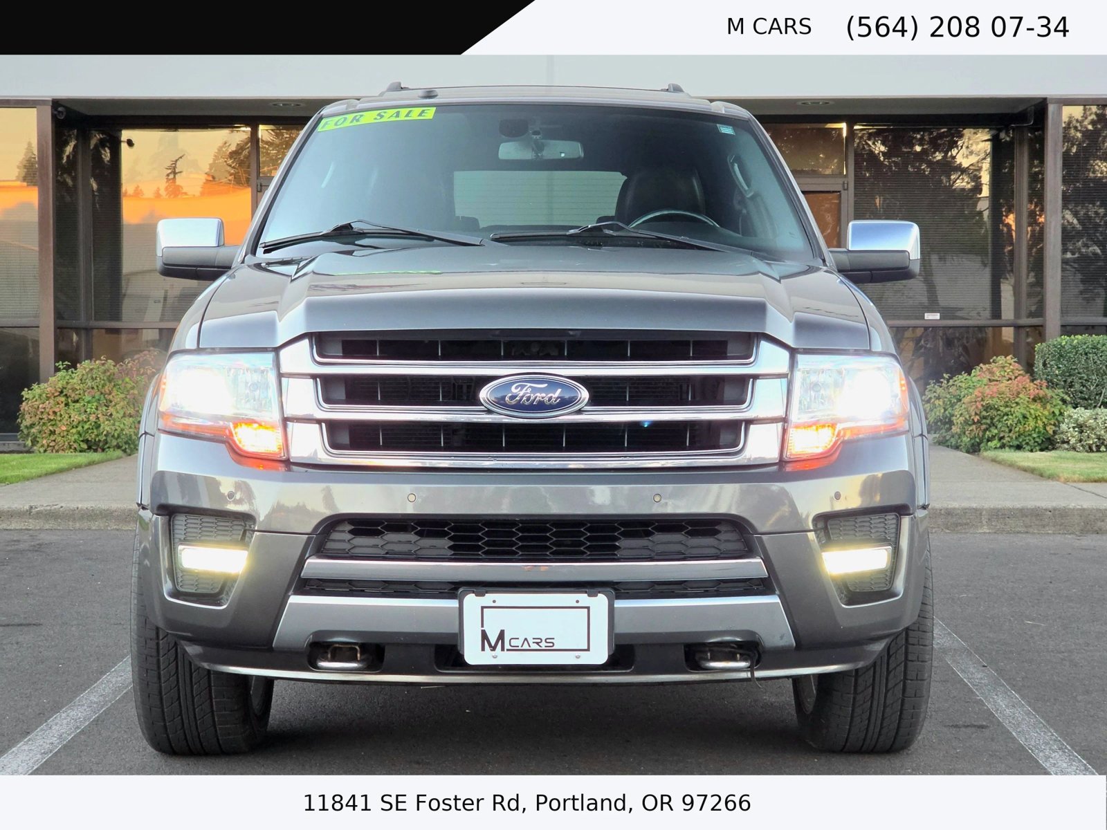 Used 2017 Ford Expedition Max Platinum AWD/4WD image 3