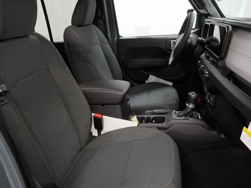 New 2026 Jeep Gladiator Sport image 34