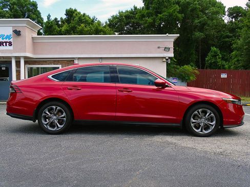 Used 2024 Honda Accord EX image 13
