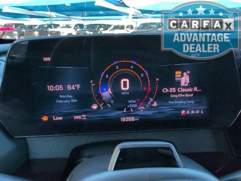 Used 2024 Chevrolet Traverse RS w/ LPO, Floor Liner Package AWD/4WD image 30