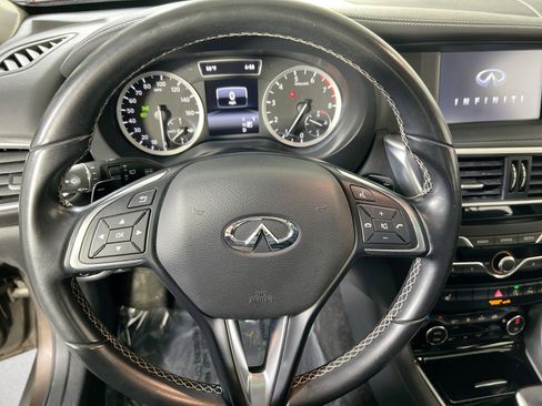 Used 2019 INFINITI QX30 Premium w/ Navigation Package image 11