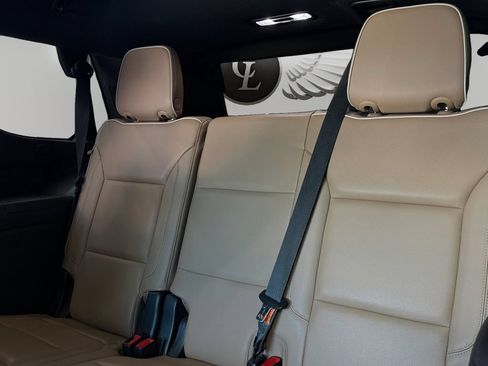 Used 2021 Chevrolet Tahoe Premier RWD image 27