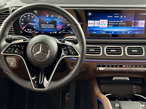Certified 2026 Mercedes-Benz GLS 450 4MATIC image 18