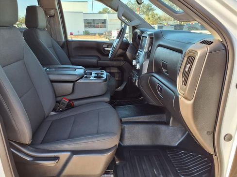 Used 2024 GMC Sierra 2500 Pro w/ Convenience Package image 13