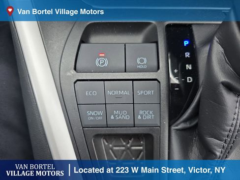 Used 2025 Toyota RAV4 XLE w/ Weather Package image 21