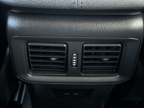 Used 2023 Toyota RAV4 XLE Premium image 14