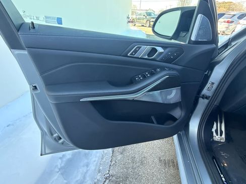 Used 2025 BMW X5 M Competition w/ Executive Package image 13