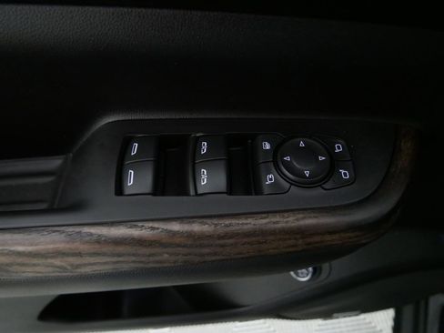 Used 2021 GMC Acadia Denali w/ Trailering Package image 16