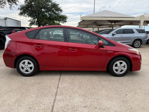 Used 2011 Toyota Prius Three w/ Navigation Pkg FWD image 8