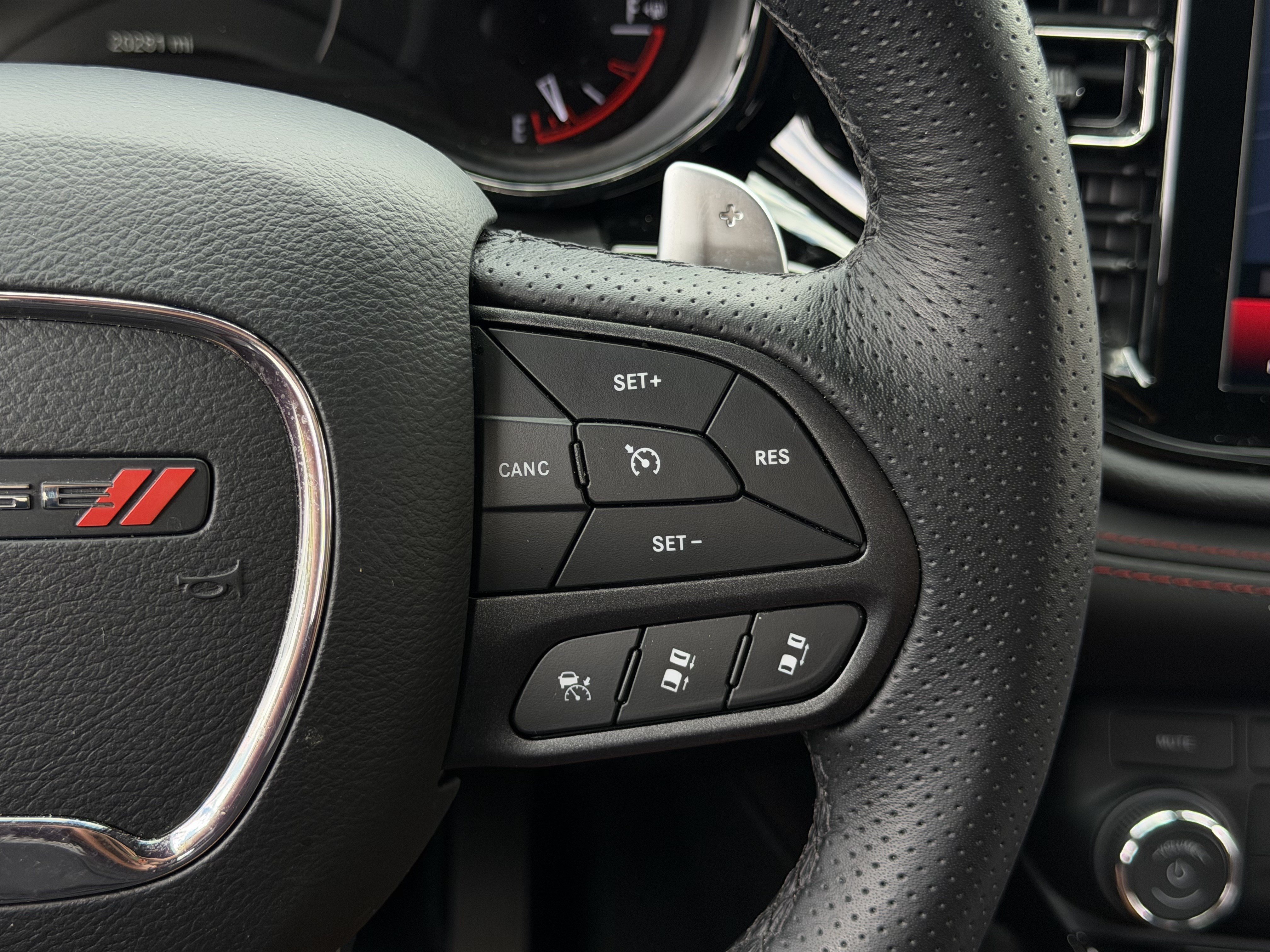 Used 2025 Dodge Durango R/T AWD/4WD image 19