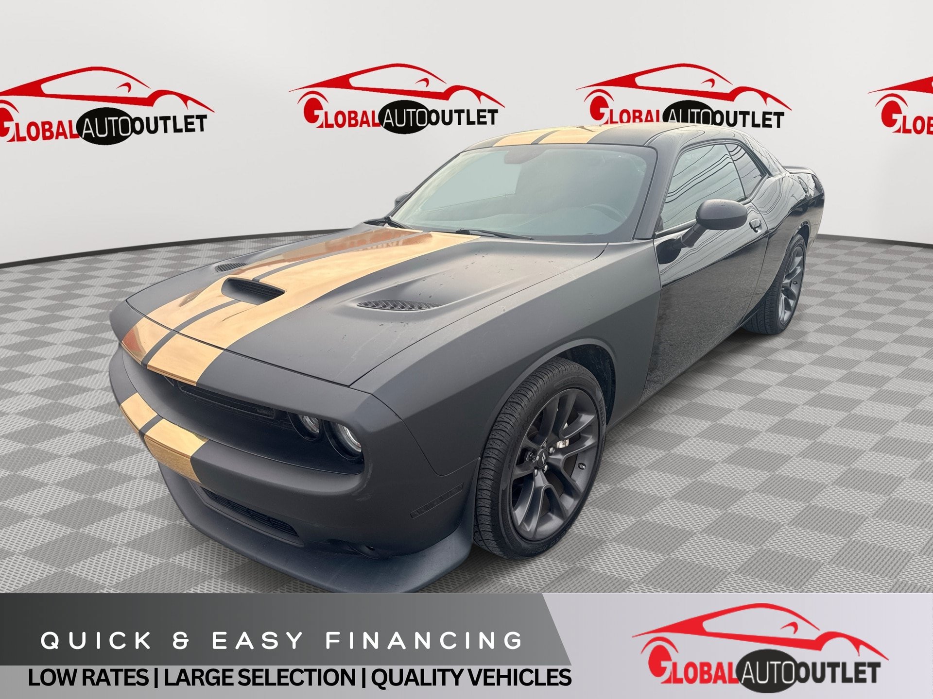 Used 2021 Dodge Challenger R/T Scat Pack RWD image 1