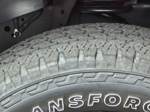 Used 2024 RAM 2500 Big Horn w/ Night Edition AWD/4WD image 28