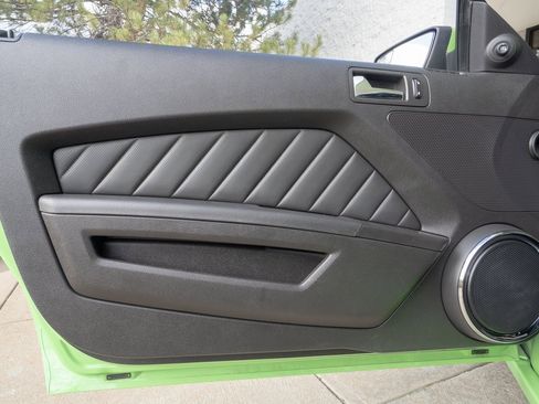 Used 2013 Ford Mustang GT Premium w/ Electronics Pkg image 7