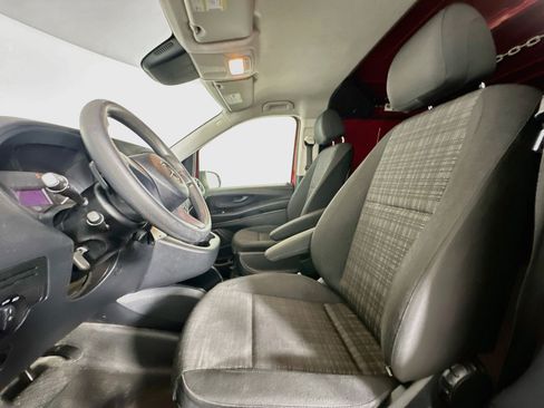 Used 2020 Mercedes-Benz Metris image 13