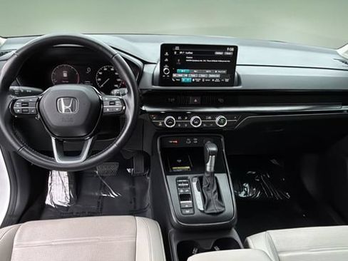 Used 2025 Honda CR-V EX-L image 16