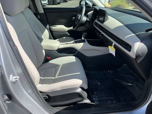 Certified 2025 Honda HR-V LX image 15