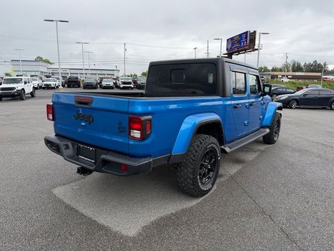 Used 2022 Jeep Gladiator Sport AWD/4WD image 5