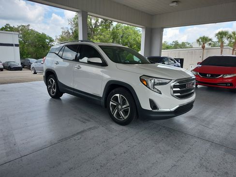 Used 2020 GMC Terrain SLT FWD image 8