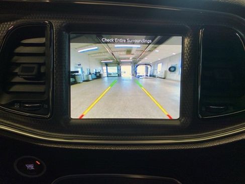 Used 2015 Dodge Challenger SRT Hellcat image 18