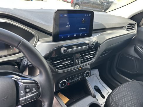 Used 2024 Ford Escape Active AWD/4WD image 4